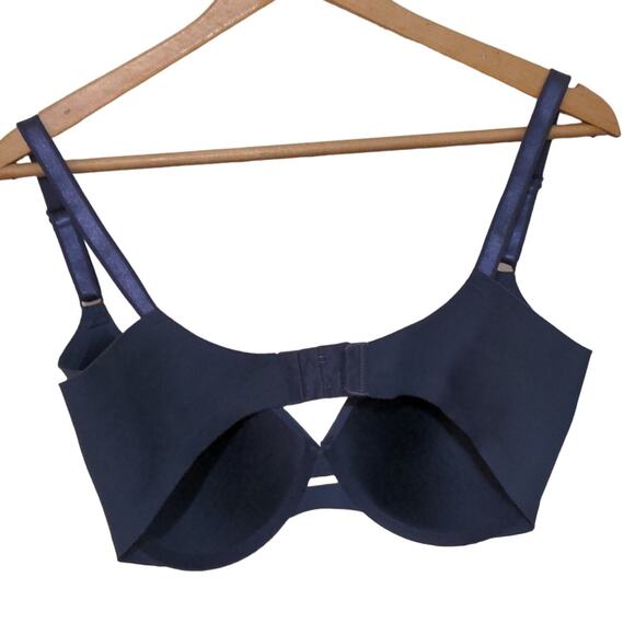 Warner's simply under arms smoothing bra 36D - Picture 3 of 9